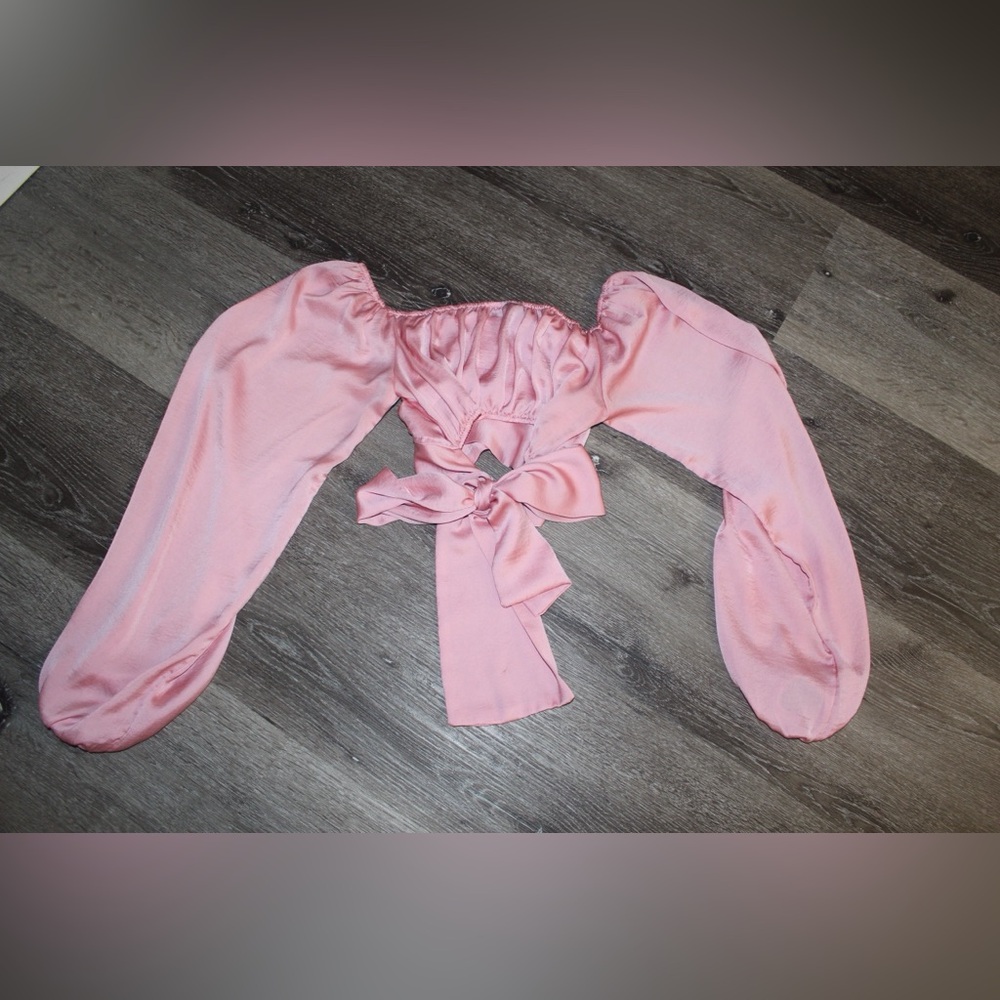 Windsor Pink Off-Shoulder Top - Picture 4 of 5